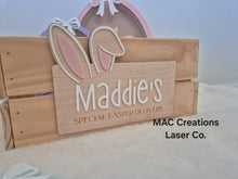 Load image into Gallery viewer, Easter Plaque + Crate - interchangeable plaque