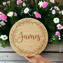 Load image into Gallery viewer, Leaf Wreath - Name Plaque