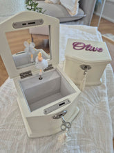 Load image into Gallery viewer, Small Musical Jewellery Box