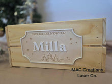 Load image into Gallery viewer, Christmas Crate with removable plaque