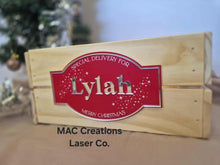 Load image into Gallery viewer, Christmas Crate with removable plaque